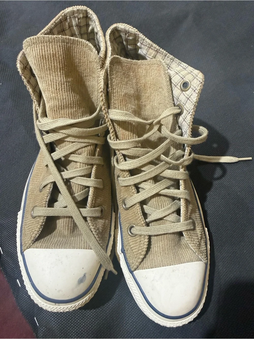 Converse Chuck Taylor All Star Corduroy High Tops – Tan | Men’s 6 / Women’s 8